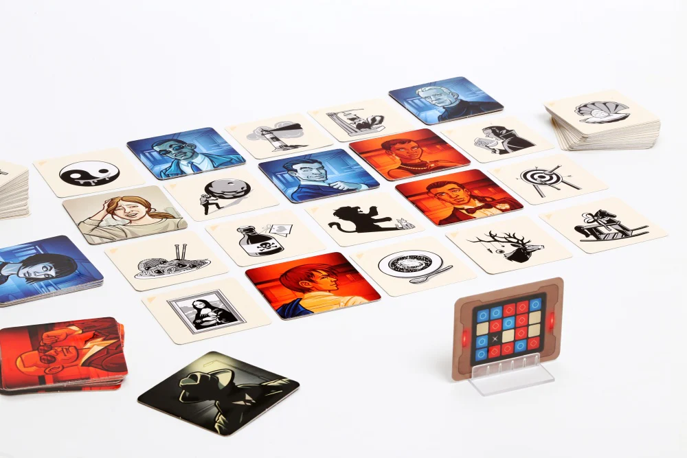 Codenames: Pictures - Image 2