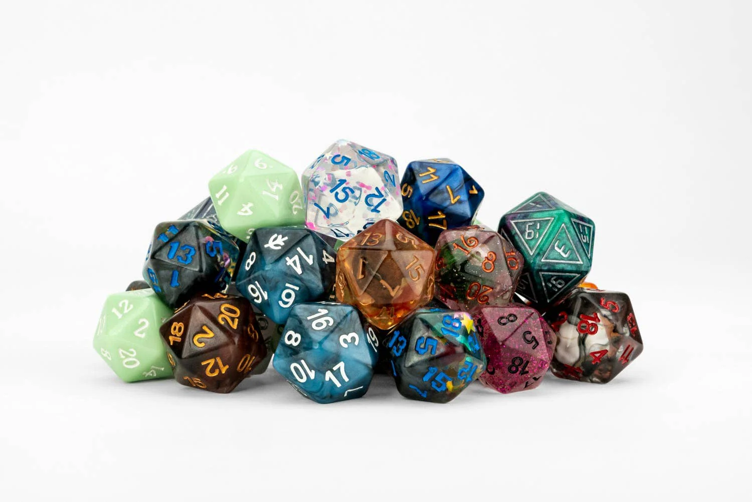 Half Pound of Assorted d20's - Image 2