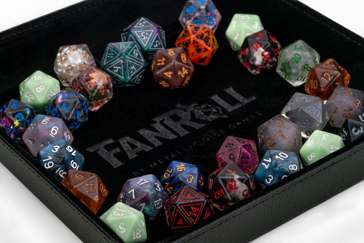 Half Pound of Assorted d20's - Image 4