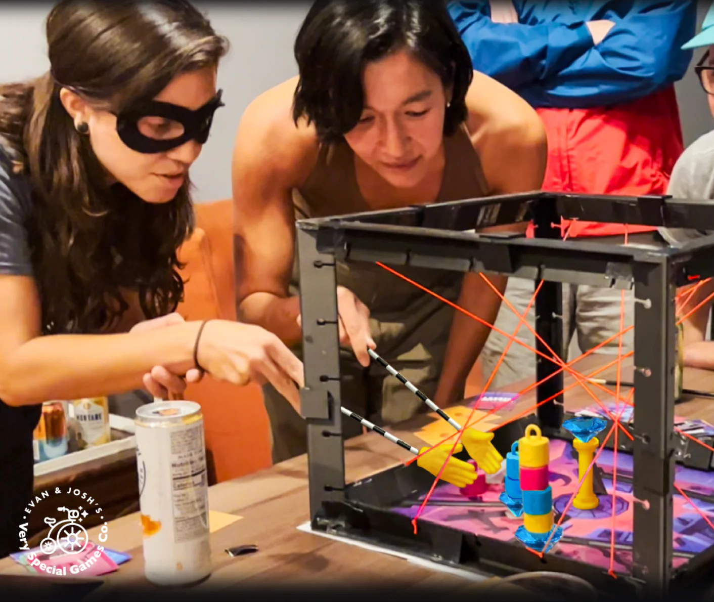 Tiny Laser Heist: A Hilariously Awkward 3D Heist - Image 3